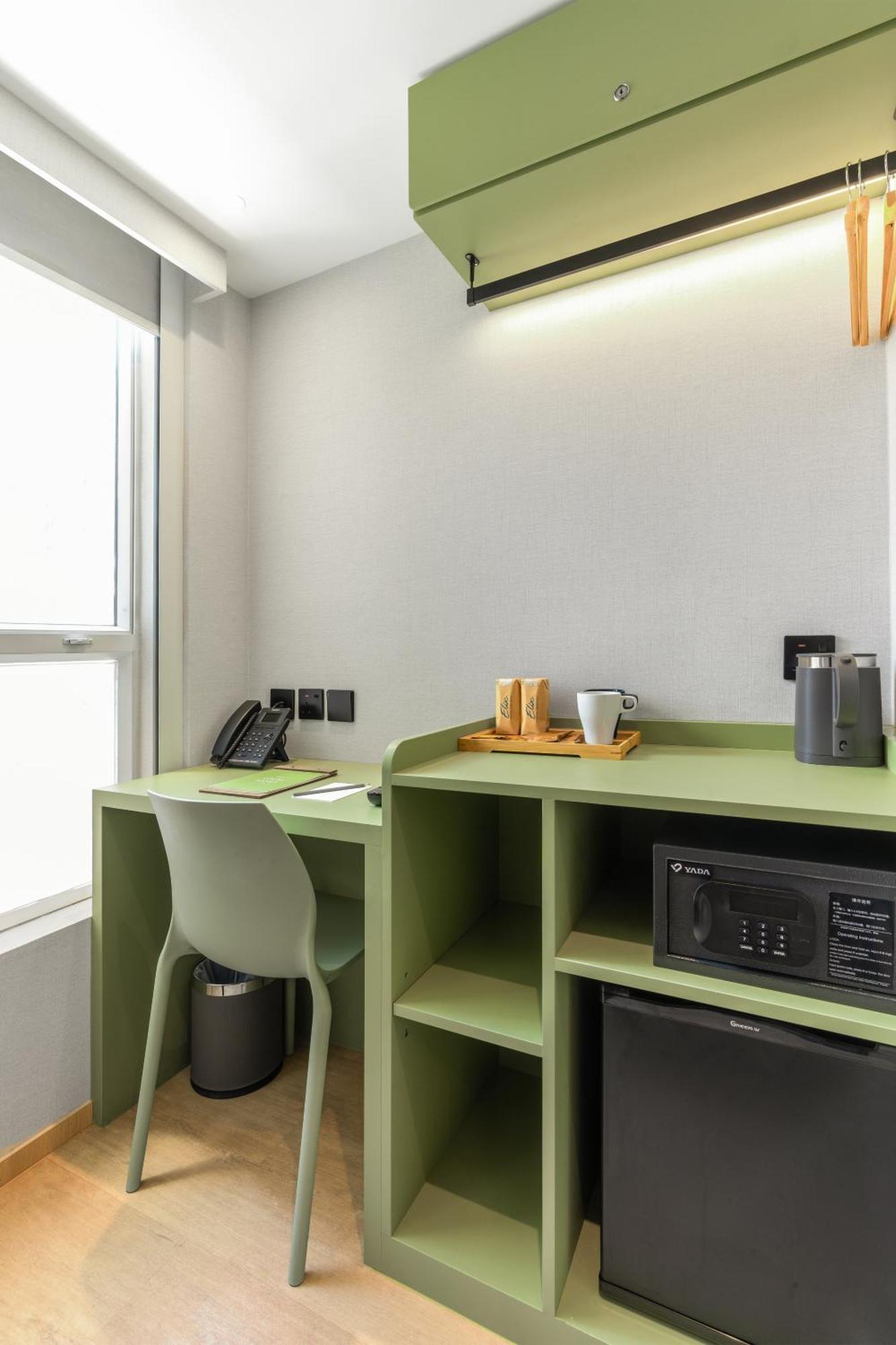 Urbanwood Hung Hom Hotel Hong Kong Bagian luar foto